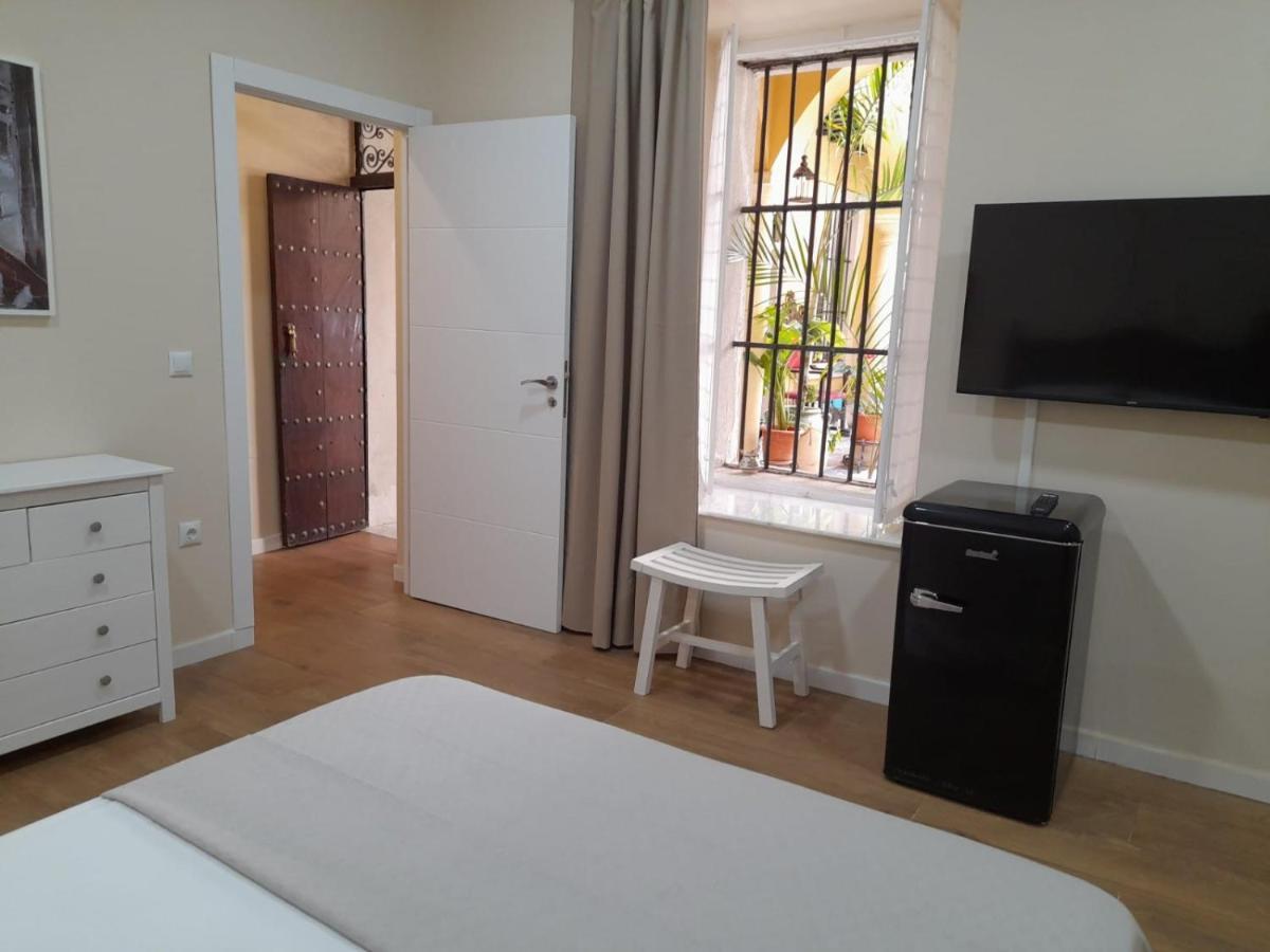 Casa Del Anticuario * Cádiz